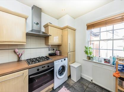 2 Bed Flat, Lee High Road, SE12