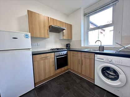 3 Bed Flat, Grange Avenue, N12
