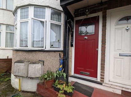 1 Bed Maisonette, Braemar Avenue, NW10