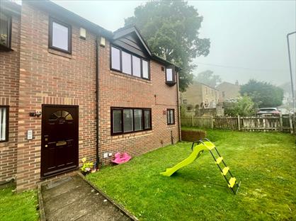 2 Bed Flat, Roker Lane, LS28
