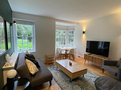 2 Bed Flat, Metcalfe House, SW8