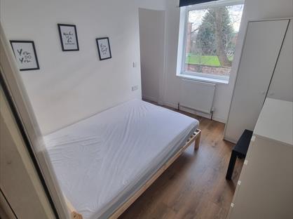 Room in a Shared House, Westfield View, WF1