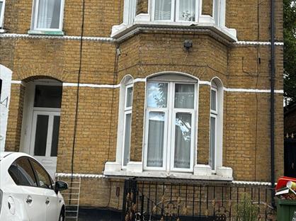 Room in a Shared House, Earlham Grove, E7