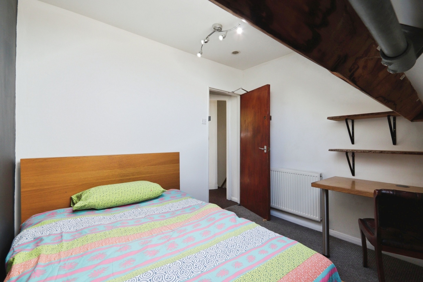 Additional image 14 of 6 Bed Terraced House, Junction Road, S11, N1 7GU