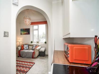 Studio Flat, Clarendon Villas, BN3
