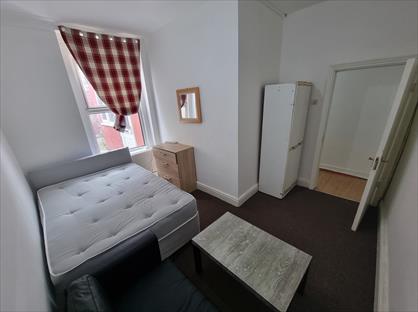 Studio Flat, Smithdown Road, L7