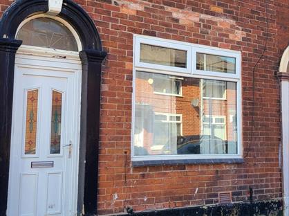 2 Bed Terraced House, Belgrave Road, OL8