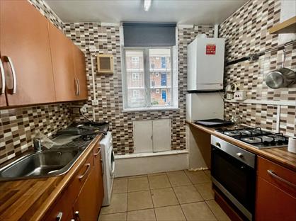 4 Bed Flat, Huntshaw House, E3