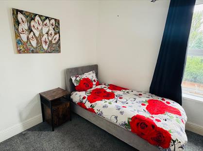 Room in a Shared House, Ella Street, HU5