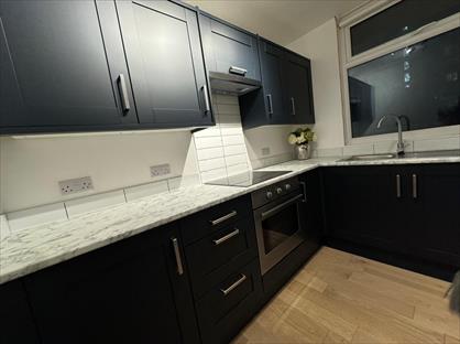 1 Bed Flat, Downholme, SW15
