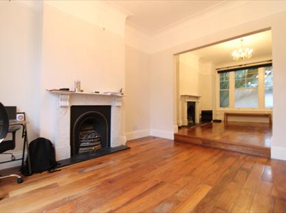 5 Bed Semi-Detached House, Westover Road, SW18