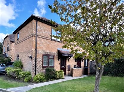 1 Bed Semi-Detached House, Rillington Gardens, MK4