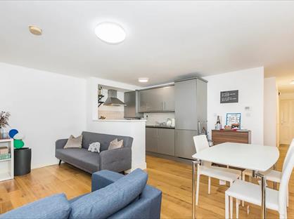 2 Bed Flat, London, W9