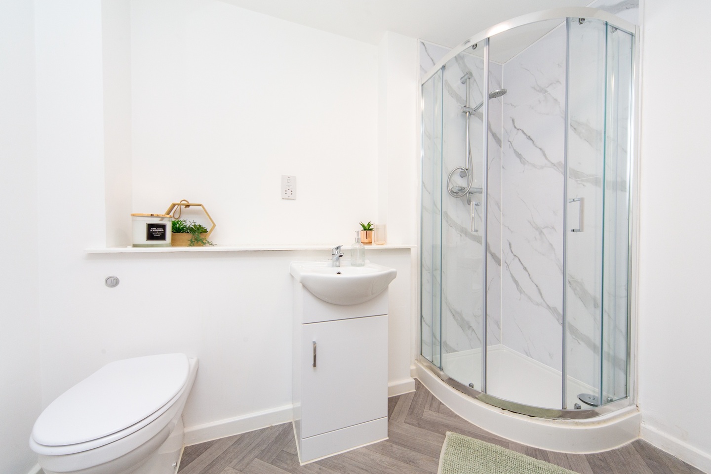 Studio Flat, Parr Street, L1 photo 4