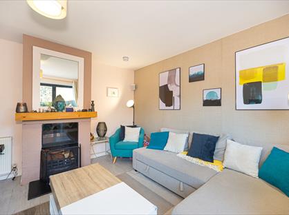 3 Bed End Terrace, Deeside Road, SW17
