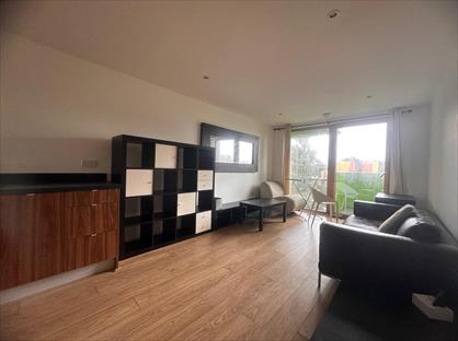 1 Bed Flat, Cutmore, IG11