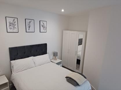 1 Bed Flat, Chapel Street, ST16