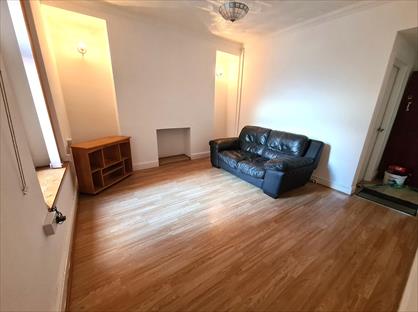 1 Bed Flat, Stanley Street, SA15