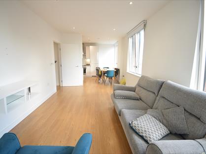 2 Bed Flat, Lyle Apartments, E16
