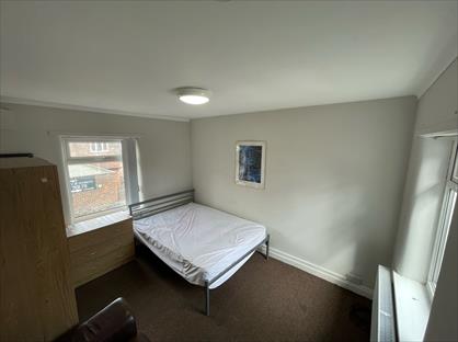 Room in a Shared House, O'leary Street, WA2