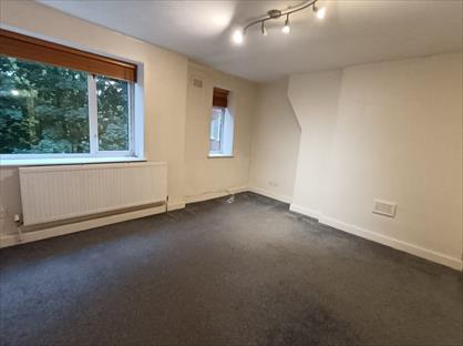 2 Bed Flat, Melmerby Court, M5