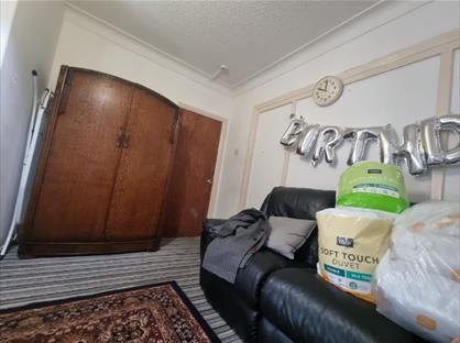 Room in a Shared House, Harlington Road East, TW14