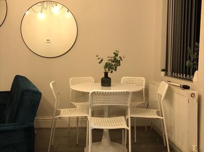 Room in a Shared House, Queens Road, S2