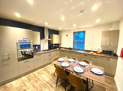 4 Bed Semi-Detached House, Cavalry Road, CO2