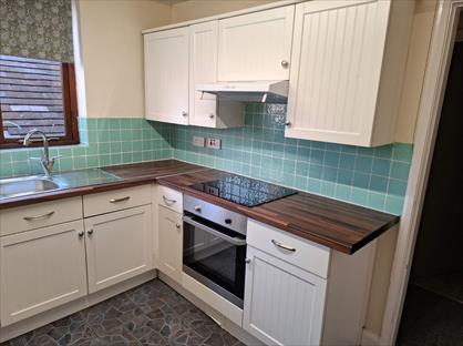 2 Bed Flat, Cleobury, DY14