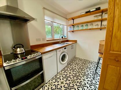 1 Bed Flat, Tintern Court, M20