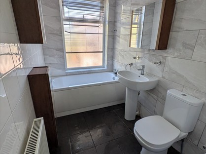 3 Bed End Terrace, Arthur St, OL12