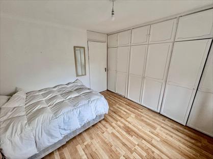Room in a Shared House, Staveley Close, N7