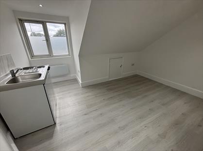 Studio Flat, London, E11