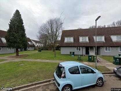 2 Bed Flat, Oaks Road, TW19