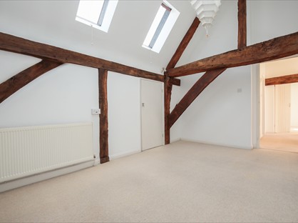 Room in a Shared House, Hatch Farm Mews, KT15