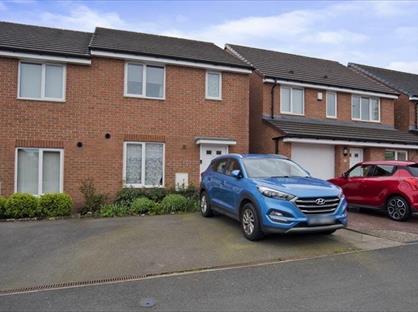 3 Bed Semi-Detached House, Spring Lane, WV12