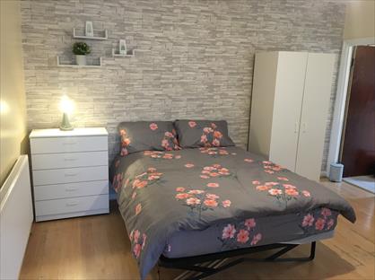 Studio Flat, Philip Lane, N15