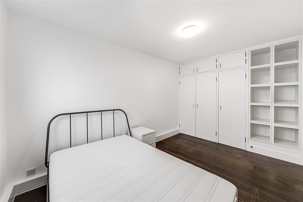 Additional image 8 of 3 Bed Flat, Ebury Sq Garden, SW1W, N1 7GU