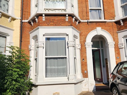 1 Bed Flat, Broadfield Road, SE6