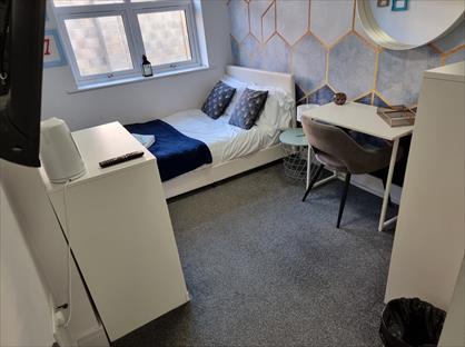 Room in a Shared House, Lower Bethesda Street, ST1