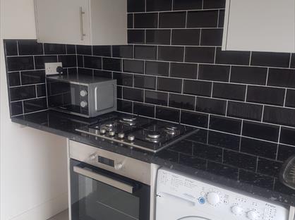 Studio Flat, Crest Road, NW2