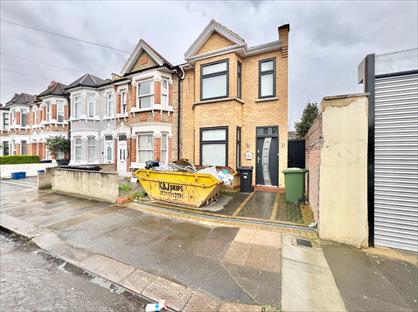 4 Bed Semi-Detached House, Mortlake Road, IG1