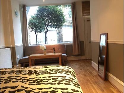 Studio Flat, Danbury Street, N1