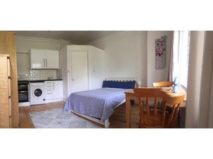 Studio Flat, Danbury Street, N1