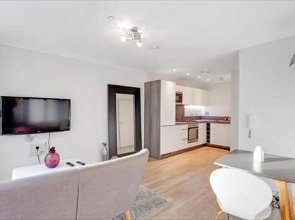 1 Bed Flat, Renaissance, SE13