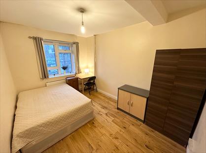 Room in a Shared Flat, Langdon Court, EC1V