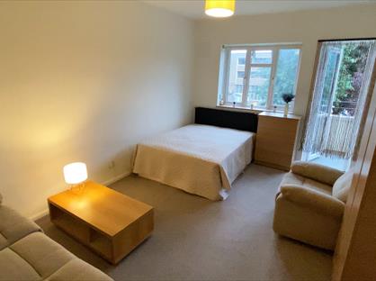 Room in a Shared Flat, Rokeby House, SW12
