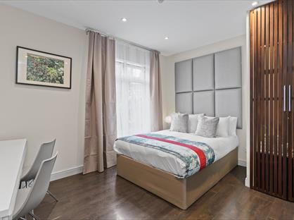 Studio Flat, London, NW3