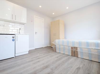 Studio Flat, Oxford Road, RG30