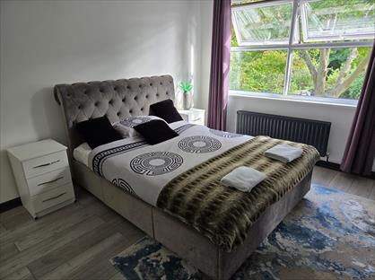 5 Bed Detached House, New Cross Road, OX3